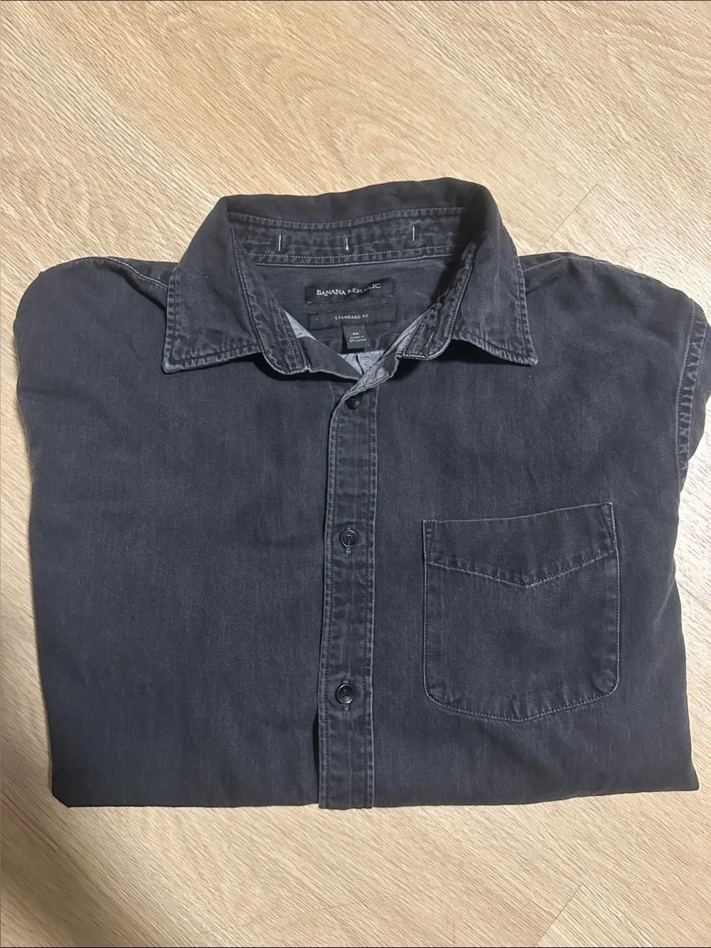 Banana Republic Men's Charcoal Black Casual Button-Down Shirt